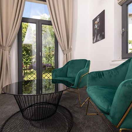Haller Boutique Târgu-Mureş Esterno foto