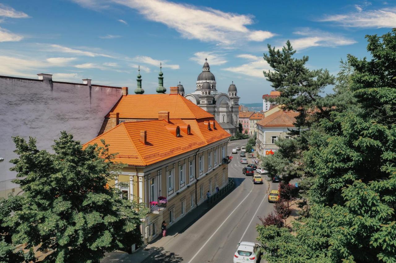 Haller Boutique Târgu-Mureş Esterno foto
