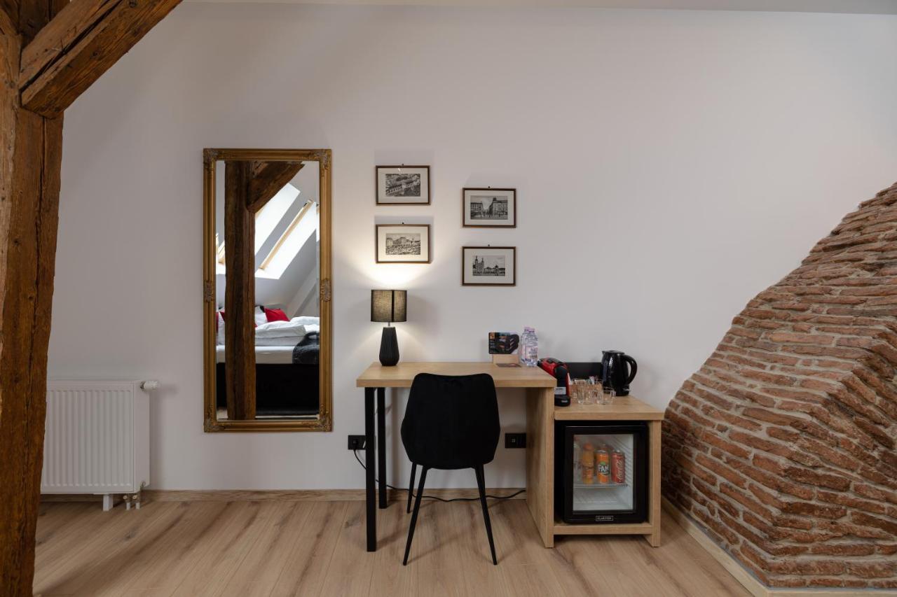 Haller Boutique Târgu-Mureş Esterno foto